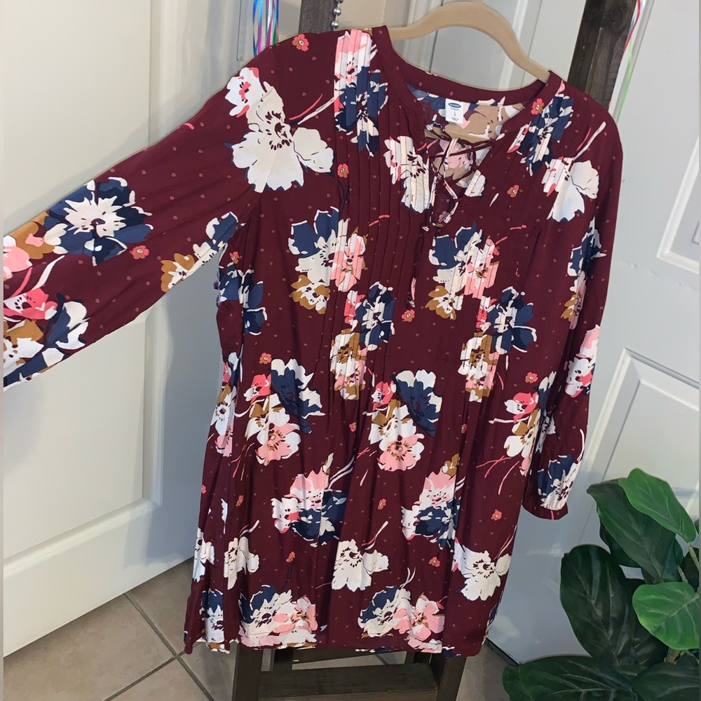 Maroon, Floral Dress. Long Sleeves.